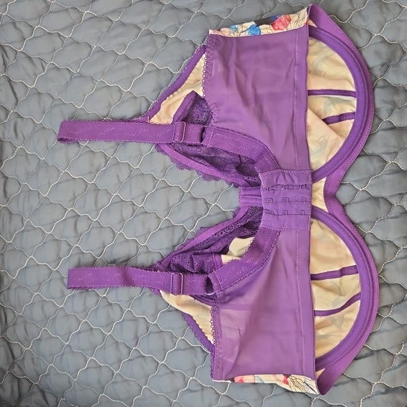 Elomi 38HH UK Like New Bra - Picture 2 of 3